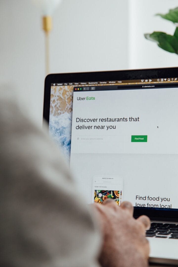 Photo The Power of Reviews: Building Trust Online and Locally